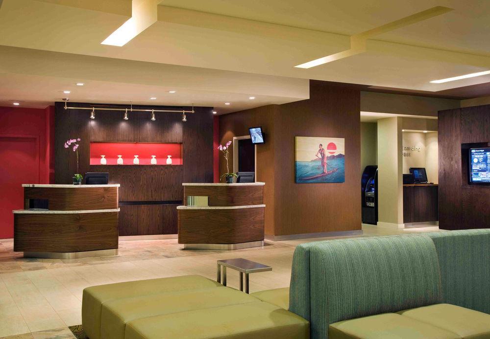 Courtyard By Marriott Maui Kahului Airport Hotel Exterior photo