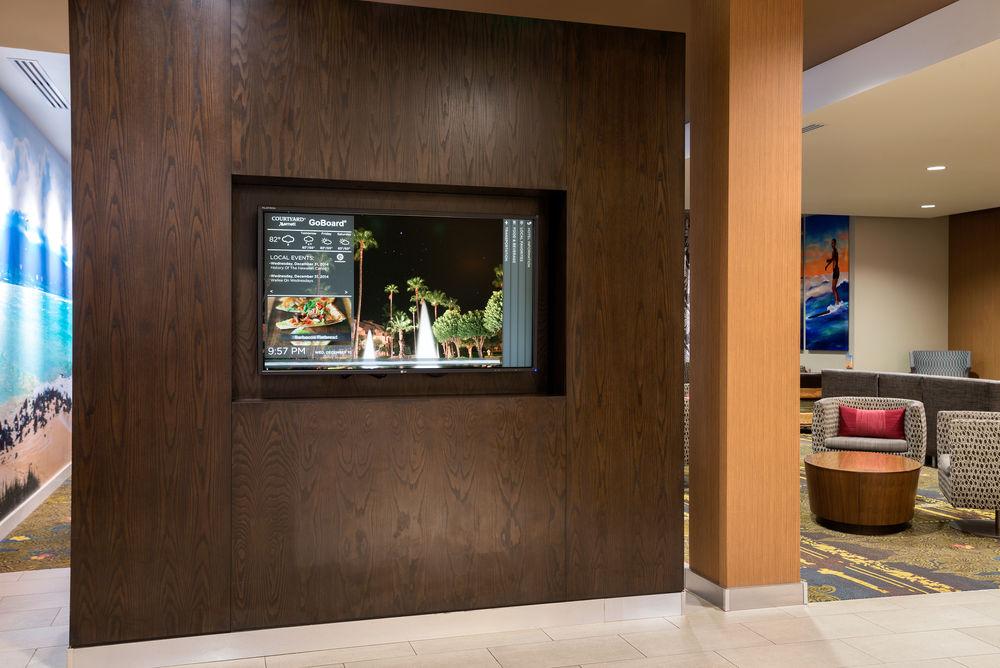 Courtyard By Marriott Maui Kahului Airport Hotel Exterior photo
