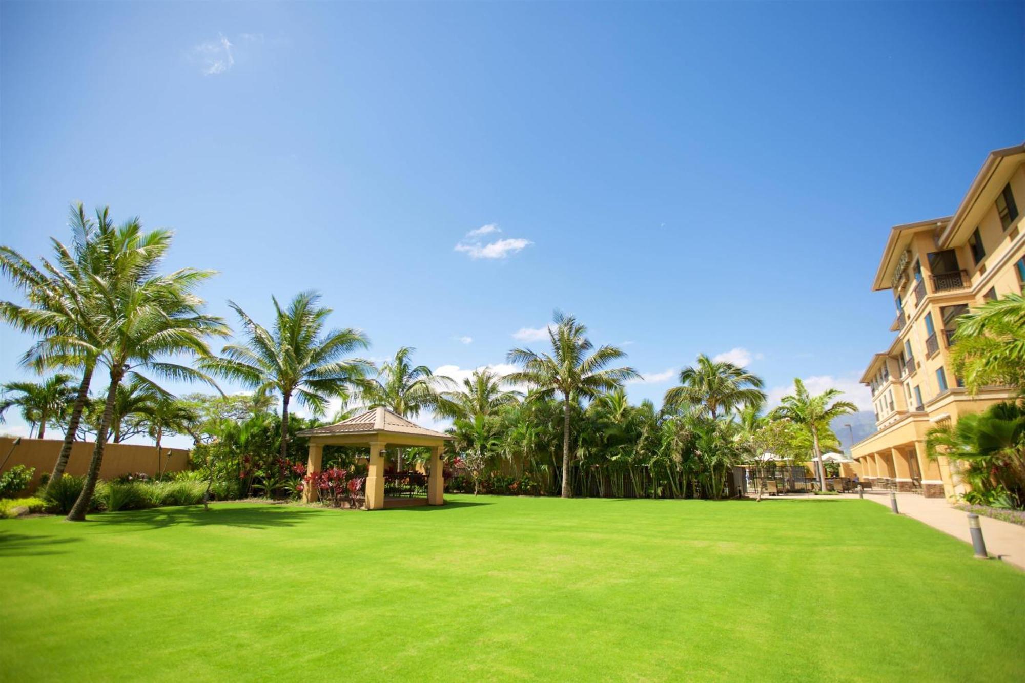 Courtyard By Marriott Maui Kahului Airport Hotel Exterior photo